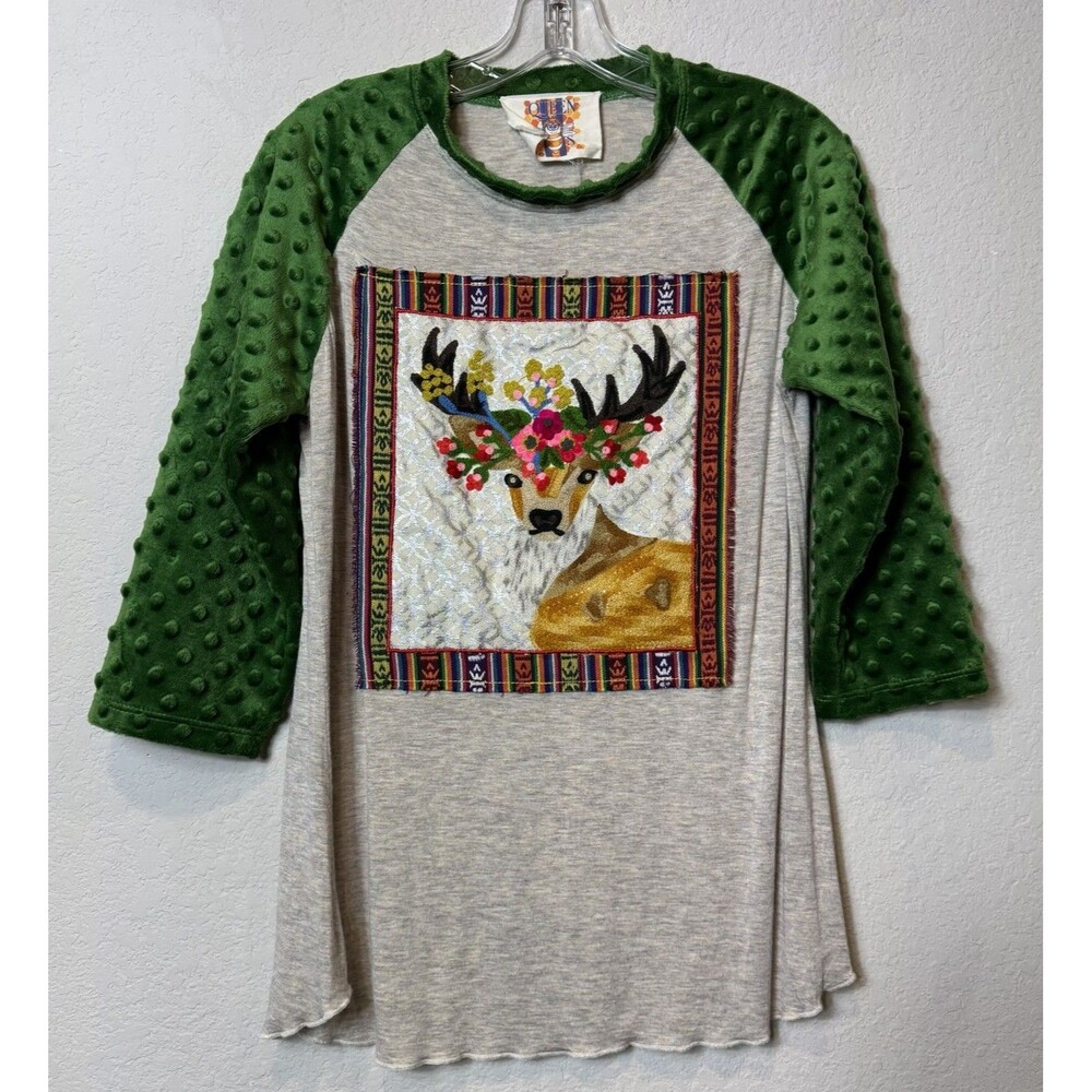 Queen Bee Raglan Baseball Tee Embroider Deer Appliqué Green Minky Dot Sleeves M